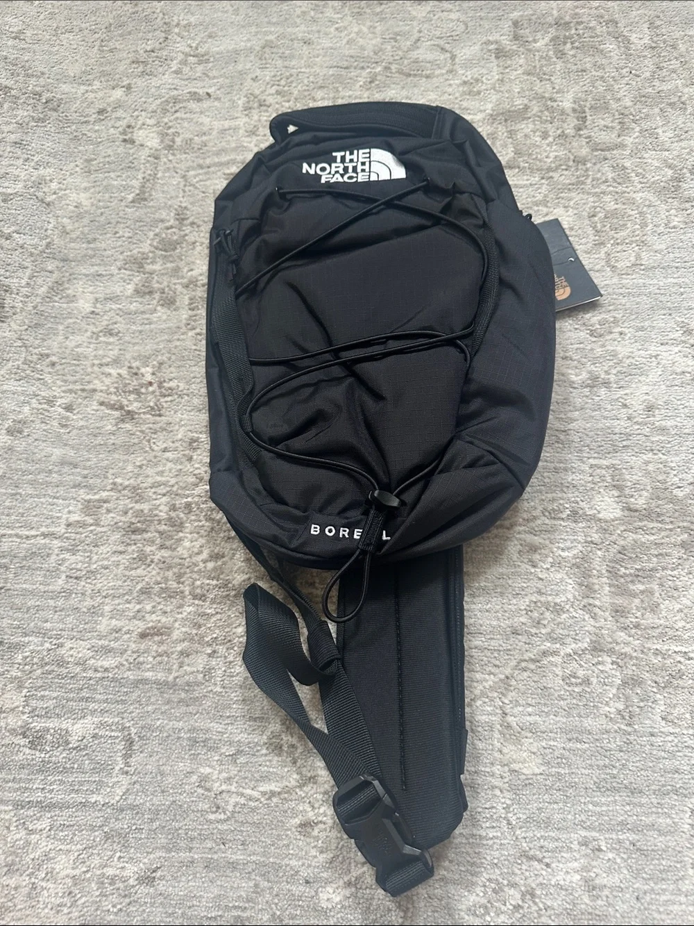 The North Face Borealis Sling Crossbody Bag. Black. NWT’s. 6 liter.